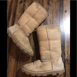 Sand Tall Original UGG boot